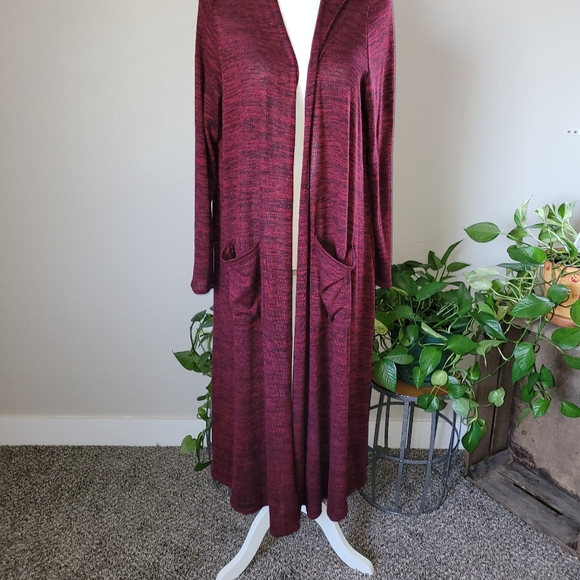 LulaRoe women's open front cardigan with pockets. - Picture 5 of 16